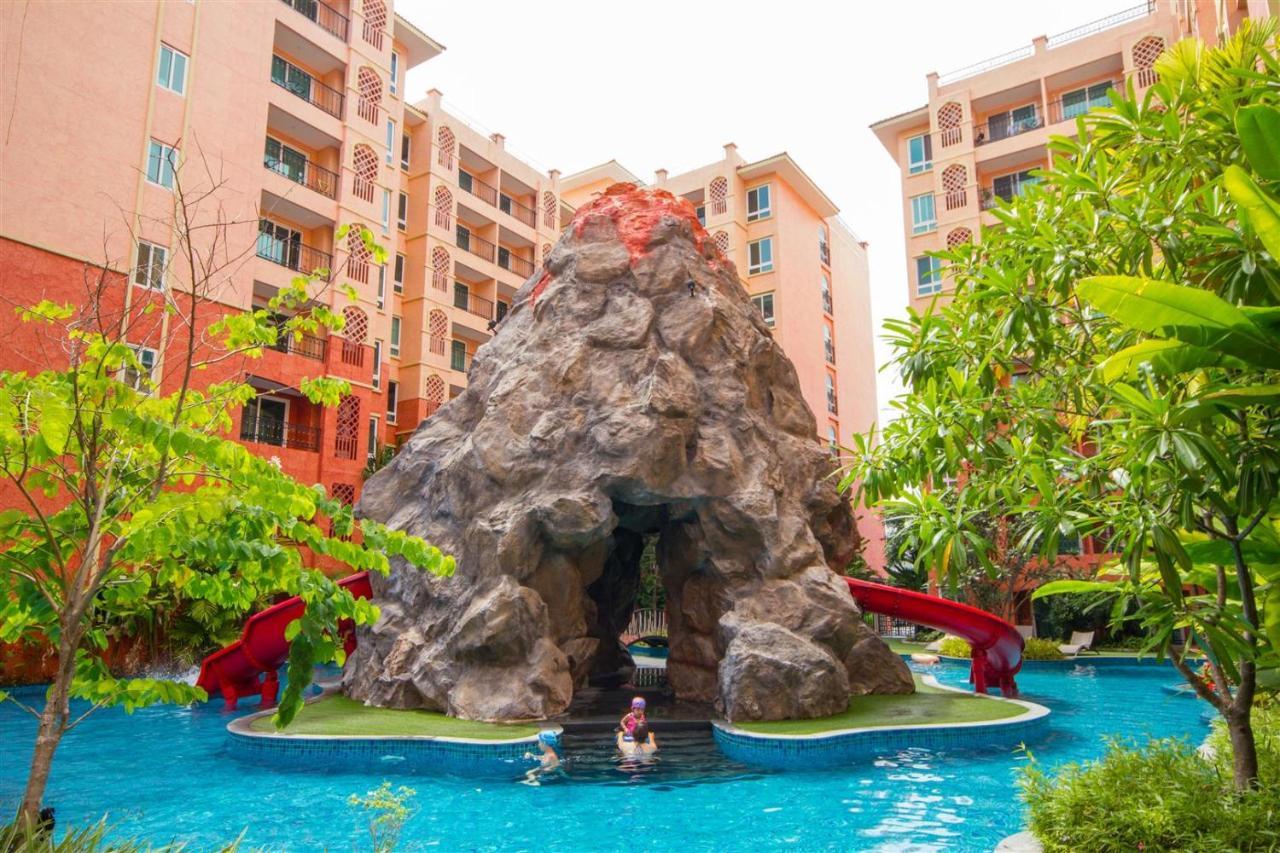 Seven Seas Resort Pattaya By Justin Джомтиен Бийч Екстериор снимка