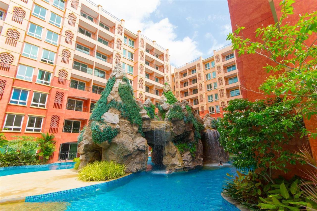 Seven Seas Resort Pattaya By Justin Джомтиен Бийч Екстериор снимка